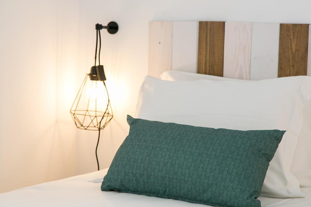 Lovelystay - Cozy 3Bdr Apartment In Estrela Lisboa Exterior foto